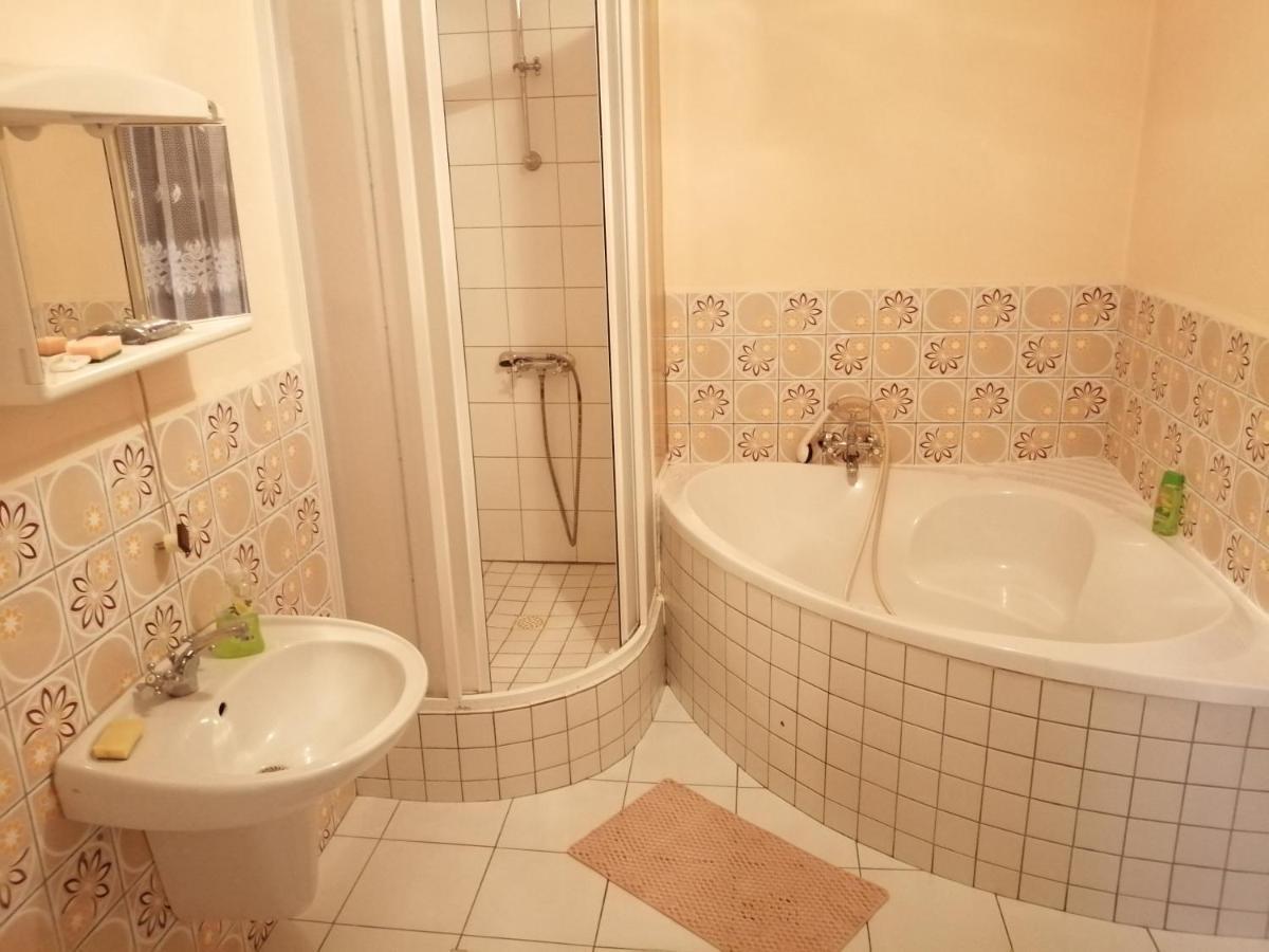 Apartmany Sedek Roprachtice Luaran gambar