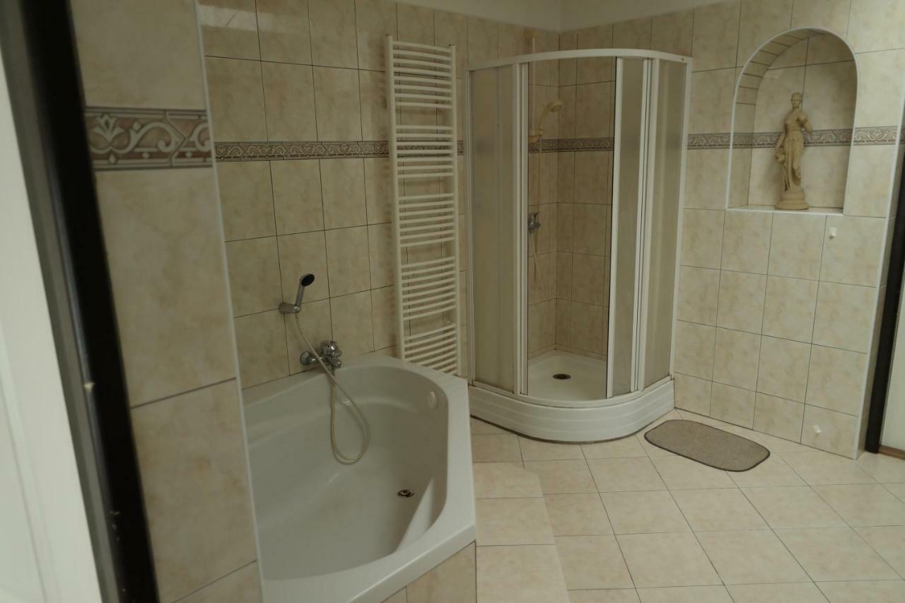 Apartmany Sedek Roprachtice Luaran gambar